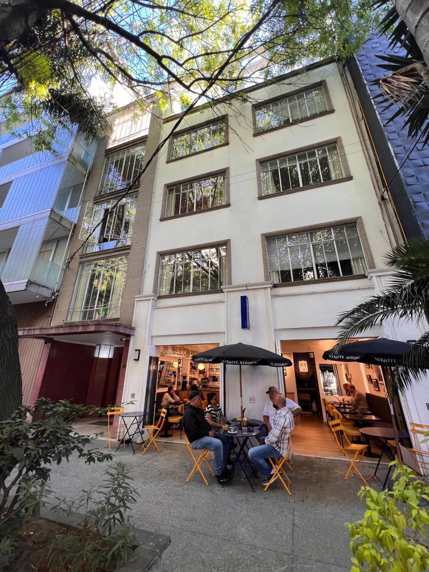 Condesa Residence 7 Stylish 2 Bedroom, 1 Bathroom Residence Accentuating Expansive Interiors メキシコシティ エクステリア 写真